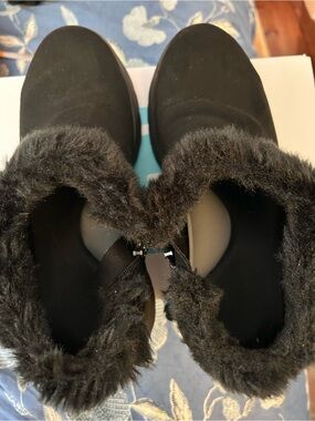 Bzees Golden Go, Black Faux Fur Lined Slip-On Booties